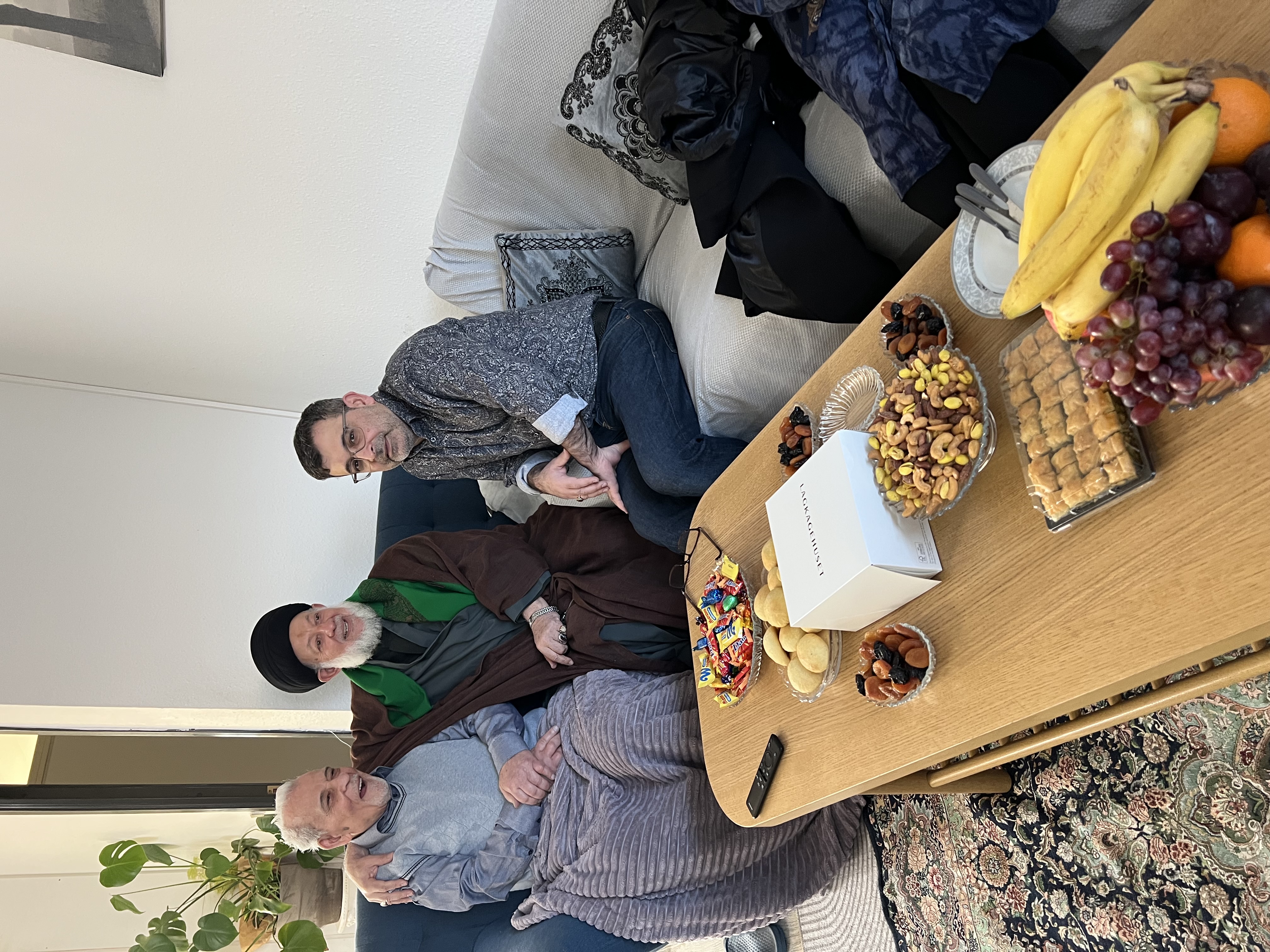 عيادة مريض الحاج أبو حيدر الاسدي